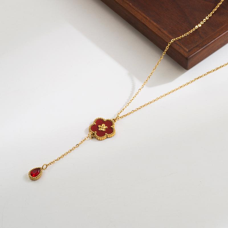 Elegant Simple Style Flower Stainless Steel Arylic Plating Inlay Acrylic Zircon 18K Gold Plated Women's Solitaire Necklace