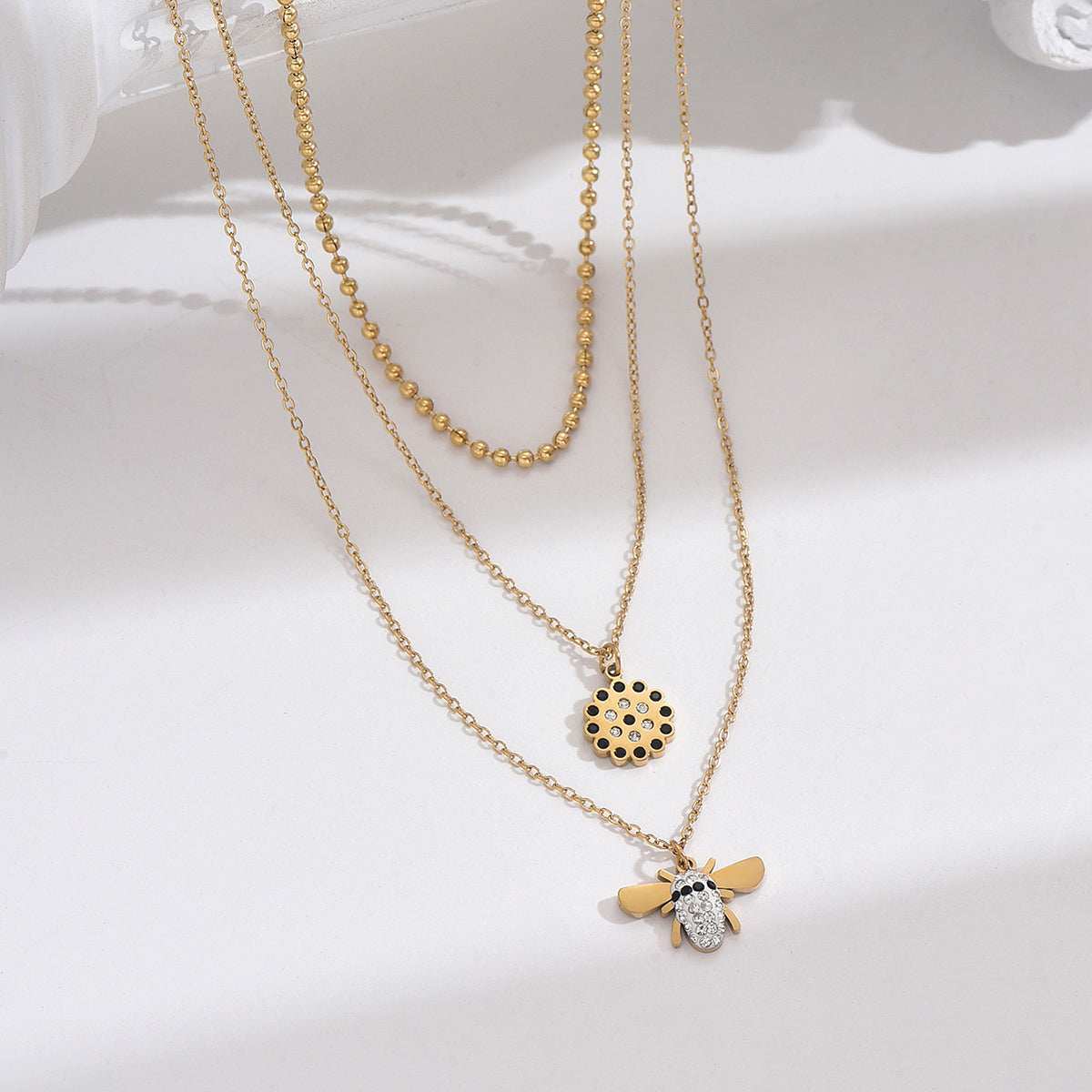 Stainless Steel Arylic Imitation Pearl 14K Gold Plated Elegant Simple Style Classic Style Round Bee Butterfly Inlay Zircon Layered Necklaces